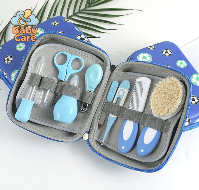 Trousse de soin bébé 24-en-1 manicure et pédicure - utilisation en situation