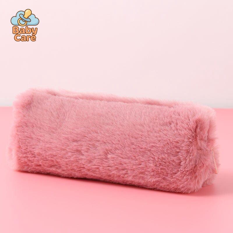 Trousse kawaii colorée en peluche