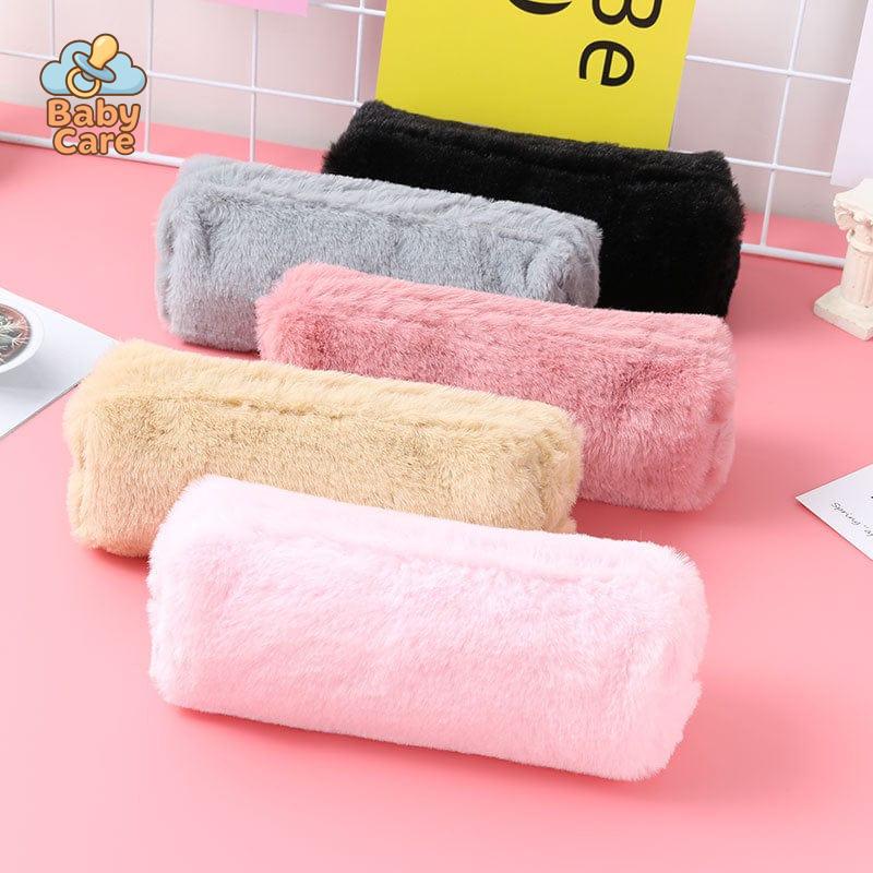 Trousse kawaii colorée en peluche