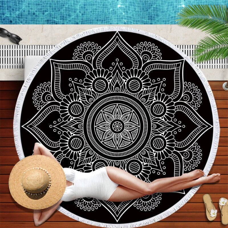 Serviette de plage ronde<br> noire mandala