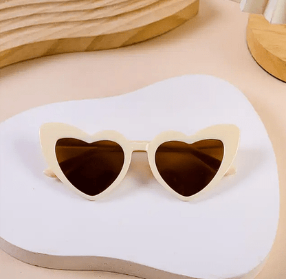 Lunettes de soleil bébé vintage en forme de cœur