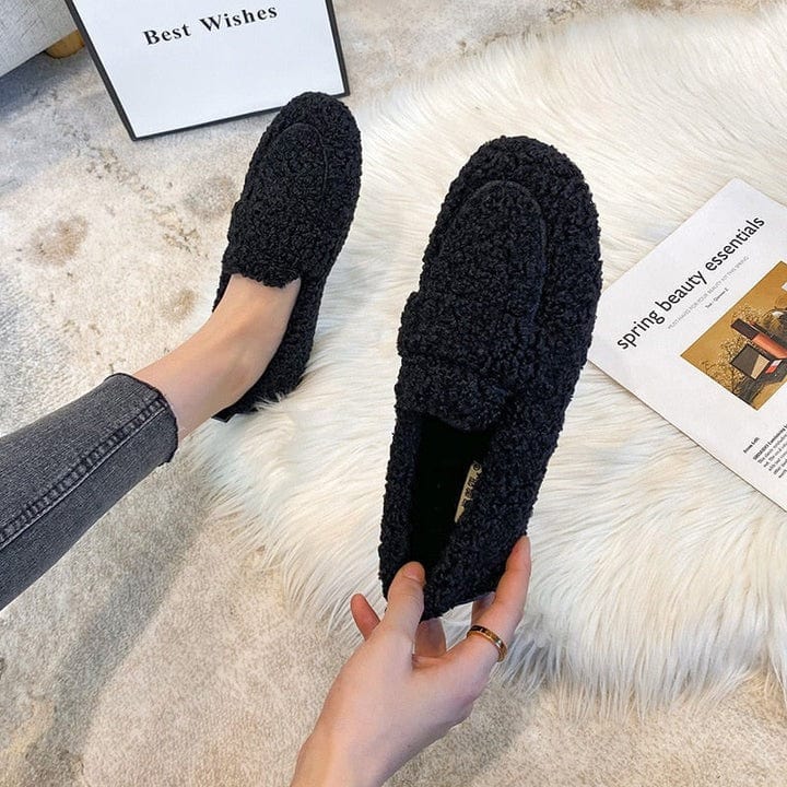 Chaussons en Peluche : Confort Luxe et Douceur