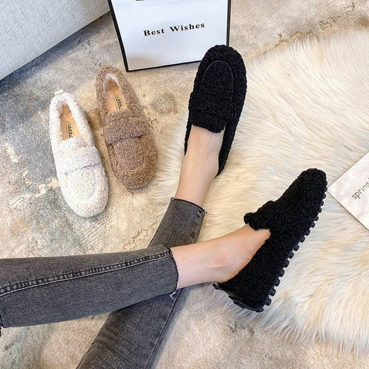 Chaussons en Peluche : Confort Luxe et Douceur