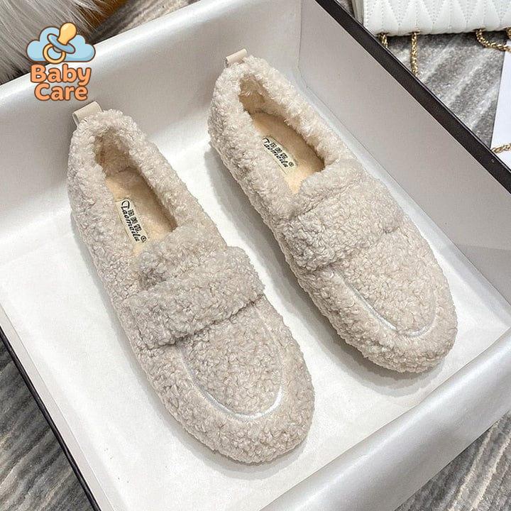 Chaussons en Peluche : Confort Luxe et Douceur