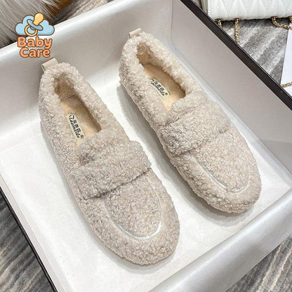 Chaussons en Peluche : Confort Luxe et Douceur