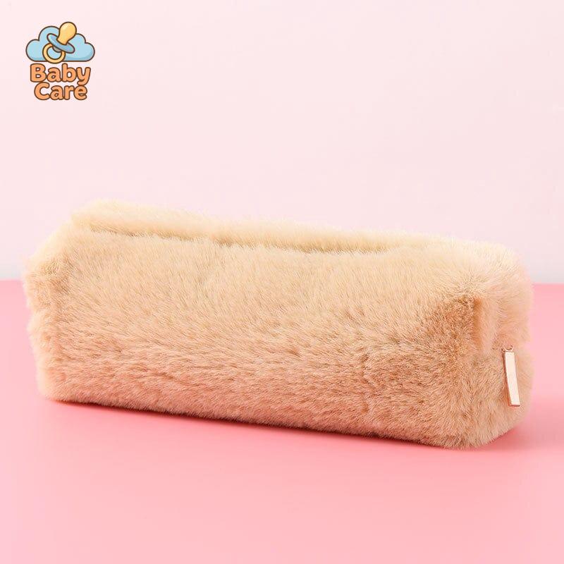 Trousse kawaii colorée en peluche